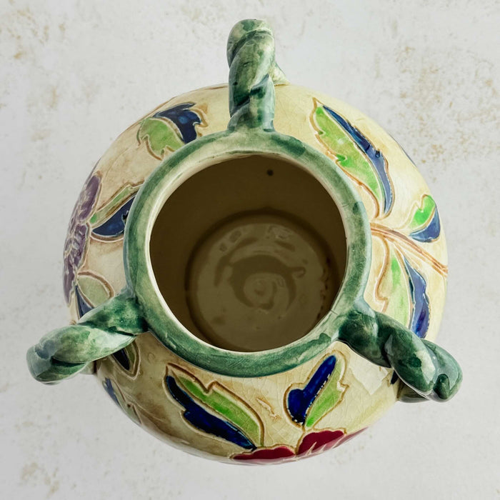 Top down view of the Maruhon majolica vase