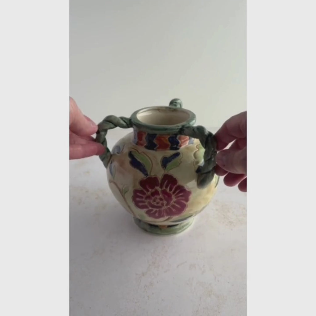 Short video showing the Maruhon Ware vase being rotated and turned toward viewer